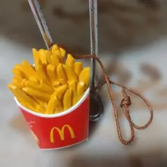 マックポテト　ストラップ
