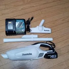 マキタ18V充電式クリーナーCL182FD純正バッテリー、純正急速充電器付