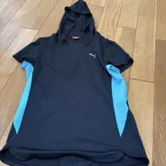 子どもでも大人でも。PUMA フード付き 半袖Tシャツ S 黒/青