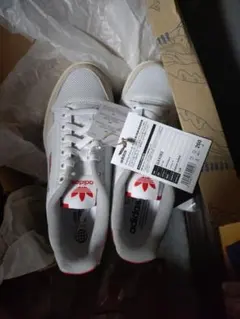 adidas Originals スニーカー GX4393 26cmのサムネイル