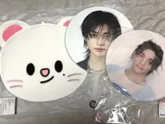 Stray Kids Hyunjin 7点　うちわカバー&うちわセット Stray Kids Hyunjin 7点 うちわカバー&うちわセット - メルカリ