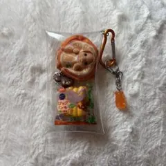 ガチャ詰めポーチ　オレンジ　シルバニア