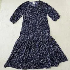【niko and ...】花柄ロングワンピース 　紺地に小花柄　伸縮性あり　M