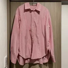 ピンクと白のストライプ長袖シャツ
