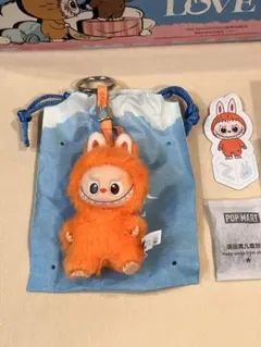 POPMART PIN FOR LOVE Z