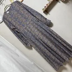 新品タグ付　sorule ワンピース　フラワー　花柄　フレア　ベージュ系