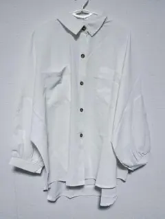 ホワイト シャツ バルーンスリーブ