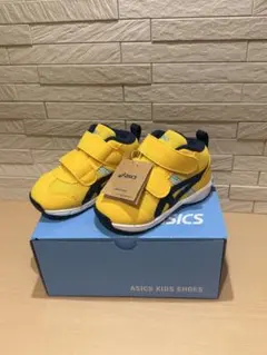 ASICS スクスク　スニーカー