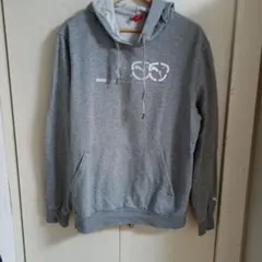 PUMA グレー パーカー Lサイズ