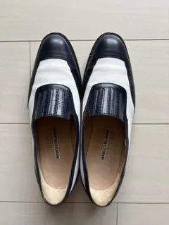 MANOLO BLAHNIK ローファー　HAMPTONA バイカラー　37のサムネイル