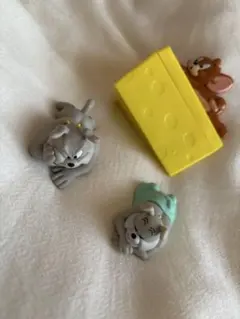 トムとジェリー　フィギュア　ガチャガチャ　ハッピーセット　ジェリー　スパイク