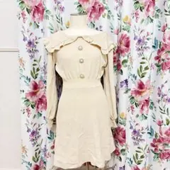 フリル付き ニットワンピース 上品 パールボタン フレアニットワンピース