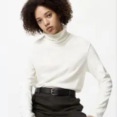 UNIQLO 今期モデル　ヒートテックフリースタートルネックT　Sサイズ