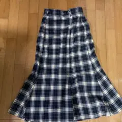 ネイビーとホワイトのチェック柄 フレアロングスカート Mサイズ