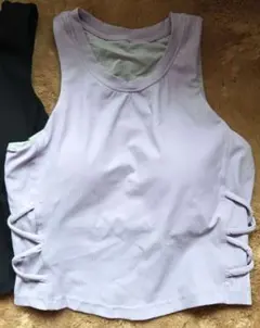 ヨガウェア　タンクトップ ラベンダー ブラ付き