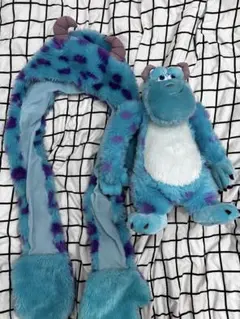 サリー マフラーキャップ　ぬいぐるみセット