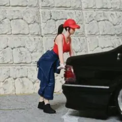 1/64女子フィギュア　トミカ、ホットウィール