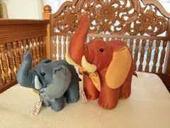 ジムトンプソン　象　ぬいぐるみ2個セット（オレンジ・ブルー）