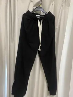 コーデュロイパンツ