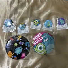 モンスターズ・インク 缶バッジ　セット　ピクサー　ディズニー　マイク　サリー