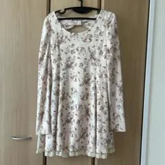 リズリサワンピース