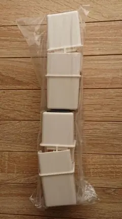 新品　Fits フィッツプラス　収納ケース 固定足　4脚×1セット