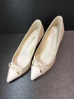 【美品】DIANA ベージュ リボン付きパンプス ヒール5cm