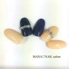 (24)シンプル✨ ベージュ×チャコール ネイル