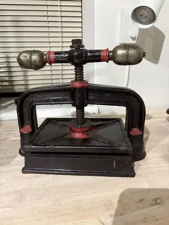 TRUCK FURNITURE TK ROLL CLEANER - メルカリ