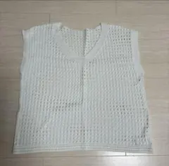 ホワイト ノースリーブ 透かし編みニット