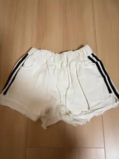 ANAP ホワイトショートパンツ ストライプ