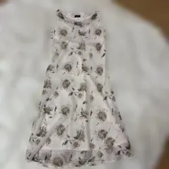 PLATA 花柄 ノースリーブ ワンピースのサムネイル