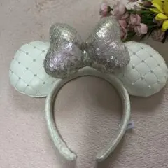 【美品】ディズニー　ミニー　カチューシャ　パール　キルティング　スパンコール