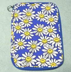 韓国　wigglewiggle バッグ ポーチ ウィグルウィグル 文具