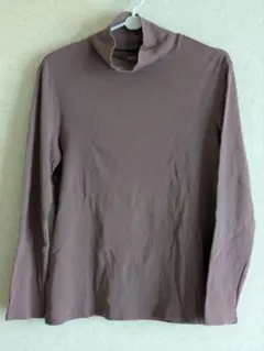 UNIQLO タートルネック 長袖