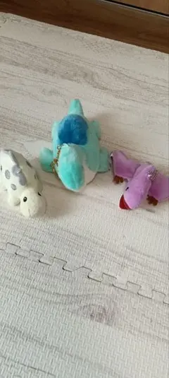 恐竜ぬいぐるみセット（キーホルダー付き）