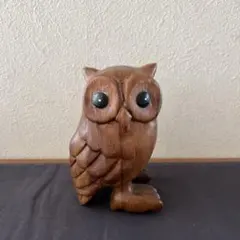 木製フクロウの置物 約10cm