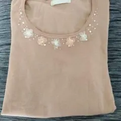 TRUDEA ビジュー付き長袖カットソー ベージュ