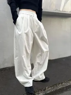 select moca by sonタックバルーンワイドパンツ Mサイズ