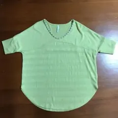 Tシャツ トップス カットソー　ニットのサムネイル