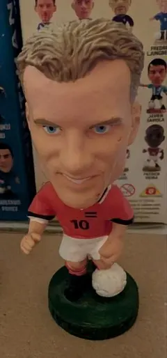 アーセナル デニス ベルカンプ フィギュア アーセナル デニス ベルカンプ フィギュア デニス ベルカンプ