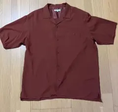 バーガンディ 半袖シャツ ボタン付き