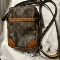 Item thumbnail for item 179c4b15-5ad7-4e73-89f1-68cbe8d215f8