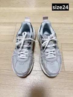 NIKE スニーカー