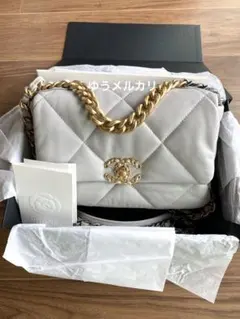 最終値下げ！新品同様　シャネル マトラッセ ショルダーバッグ19フラップ