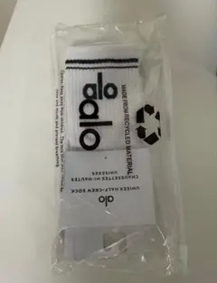 【Alo Yoga】Throwback Sock ロゴライン ソックス　ホワイト