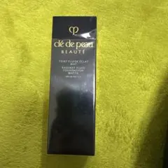 クレ・ド・ポー　タンフリュイドエクラ　マット　ファンデーション　00