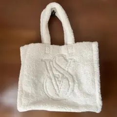 Victoria’s Secret モコモコボア トートバッグ（白・冬用）