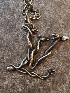 Item thumbnail for item 43881e21-245a-4b3a-b2ee-36f7750f4ad2