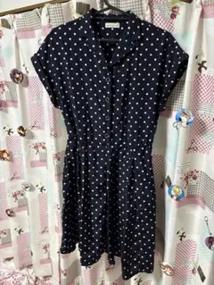 ネイビー ドット柄 半袖ワンピース